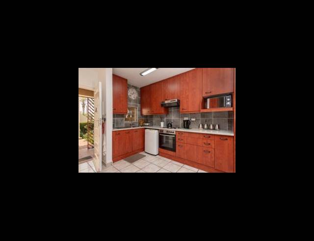 3 BEDROOM TOWNHOUSE FOR SALE IN BRACKENDOWNS